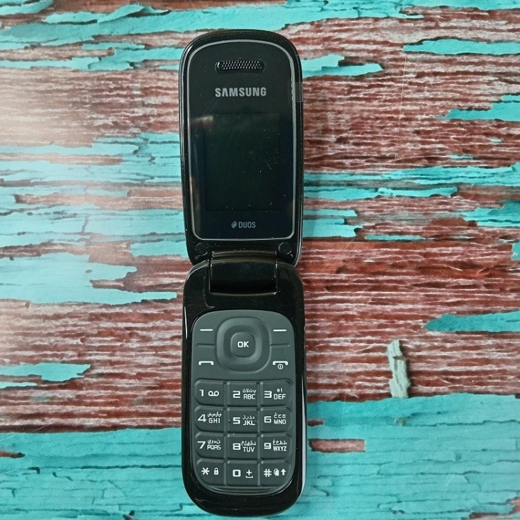 گوشی تاشو سامسونگ مدل E1272 دو سیمکارت Samsung GT-E1272 (بدون گارانتی شرکتی) (های کپی)